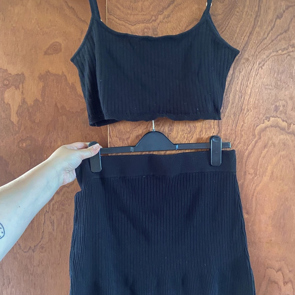 Free People 2 piece knit set with tube skirt and crop top sz XL